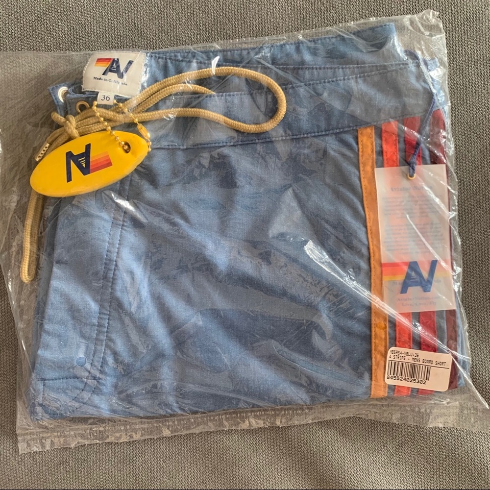 AVIATOR NATION MEN'S 4 STRIPE BOARD SHORTS